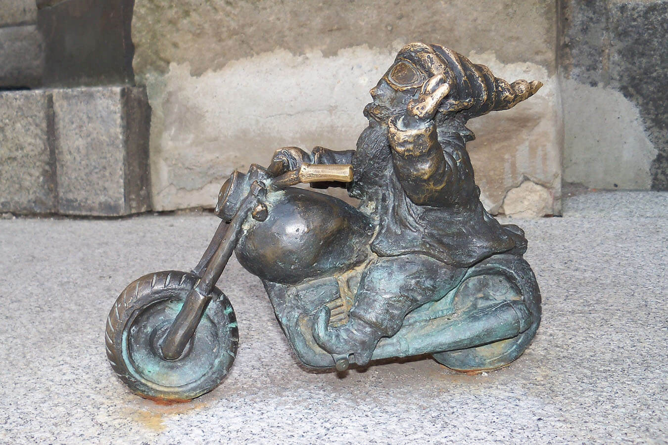 motorcyclist-dwarf